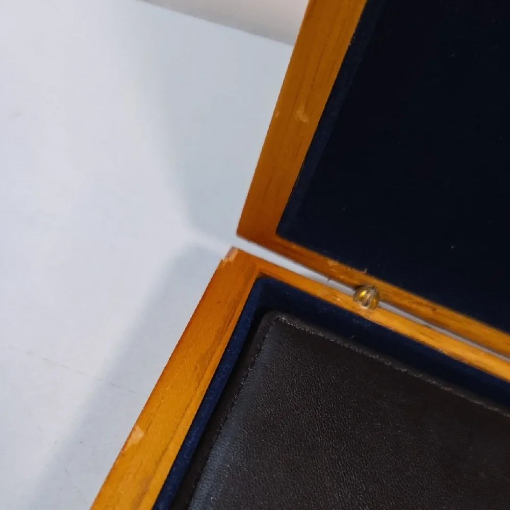 NAUTICA - Brown Card & Money Clip Holder - Wooden Box - New